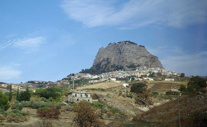 sutera borgo siciliano
