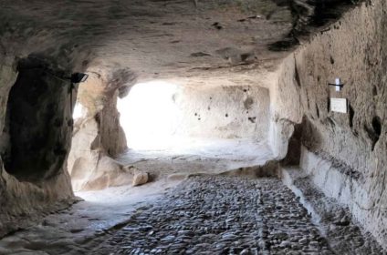 Grotte a Sperlinga