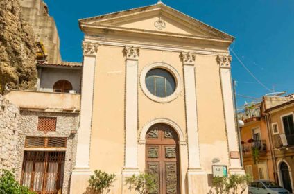 Chiesa di Santa Maria Raccomandata Giardini Naxos